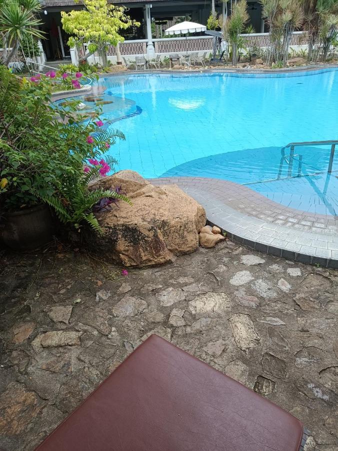 Ban Nam Mao Resort Na Chom Thian Esterno foto