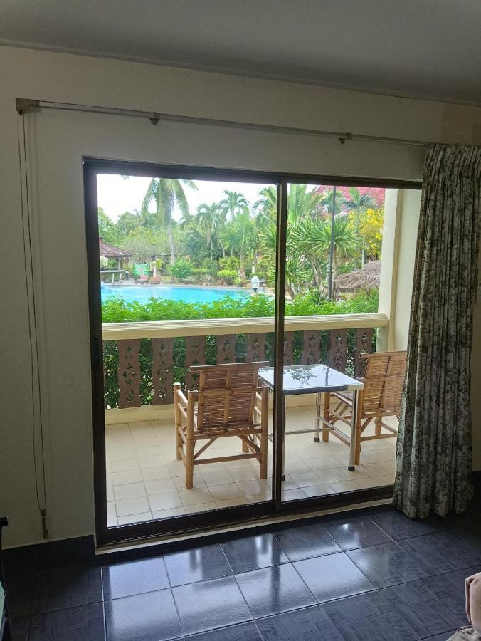 Ban Nam Mao Resort Na Chom Thian Esterno foto